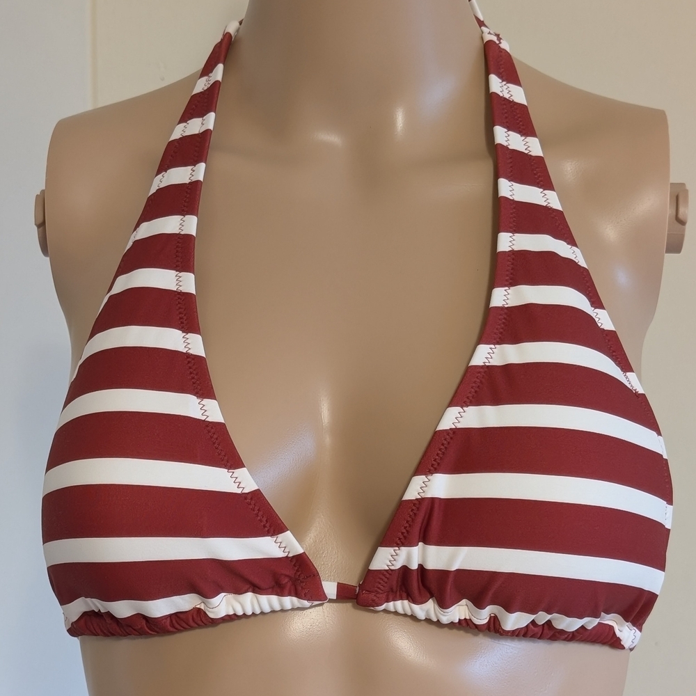 GAP. STRIPED BIKINI TOP. RED/BROWN AND WHITE. BUILT-IN CUPS. FULLY LINED.